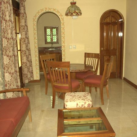 Cancun International Suites Eksteriør billede
